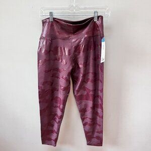 NEW‎ Sage Collective Women's Camo Gloss High-Rise 7/8 Leggings- Size L